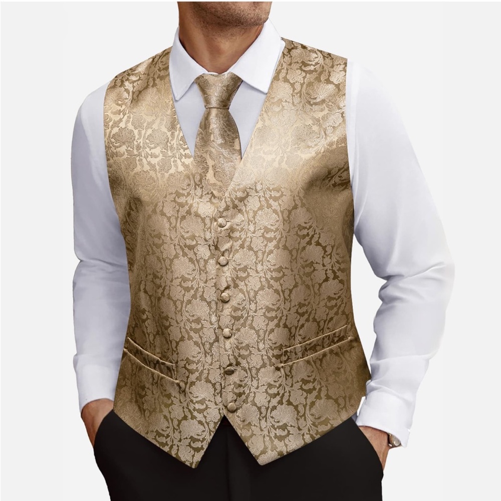 Barry.Wang Champagne Mens Paisley Vest